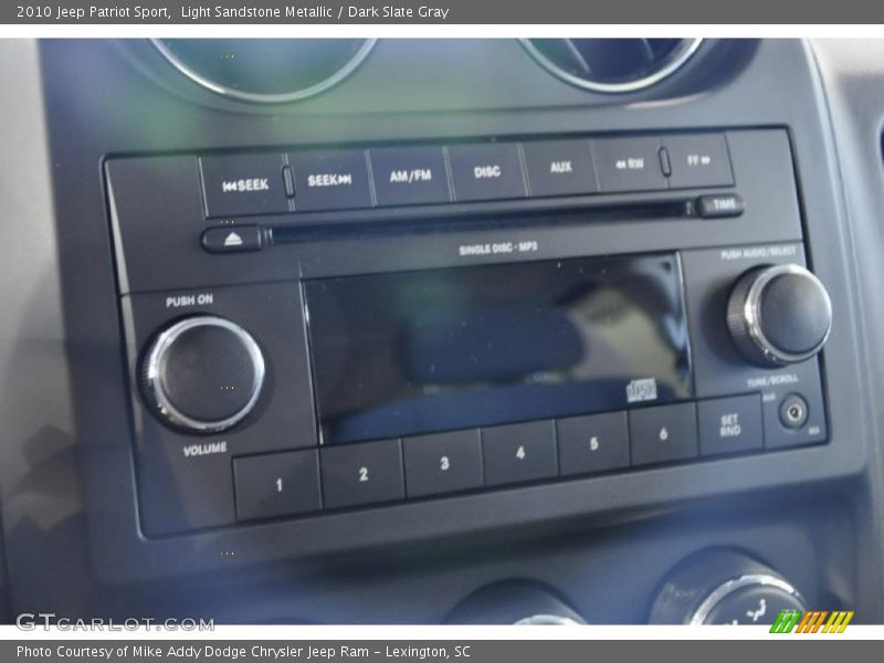 Light Sandstone Metallic / Dark Slate Gray 2010 Jeep Patriot Sport