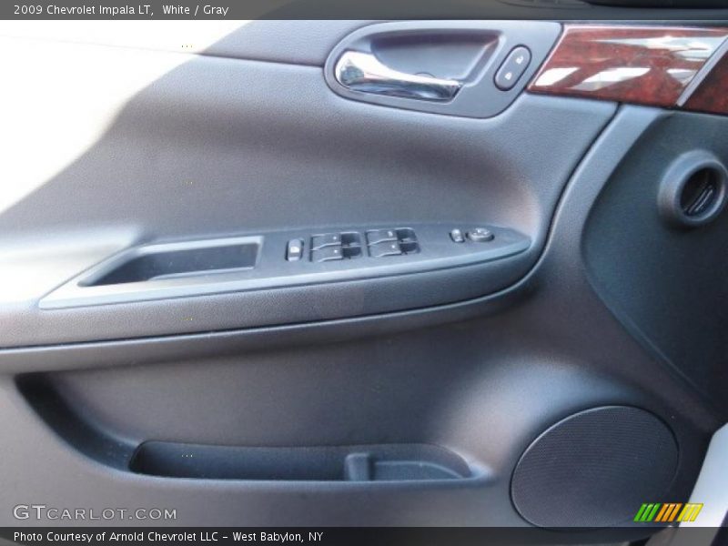 White / Gray 2009 Chevrolet Impala LT