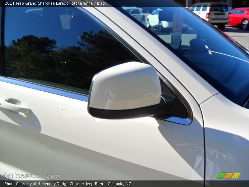Stone White / Black 2011 Jeep Grand Cherokee Laredo
