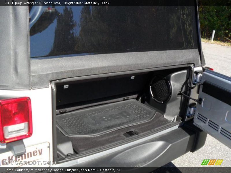 Bright Silver Metallic / Black 2011 Jeep Wrangler Rubicon 4x4