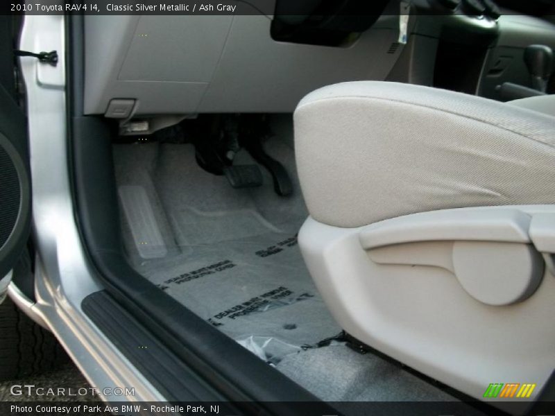 Classic Silver Metallic / Ash Gray 2010 Toyota RAV4 I4