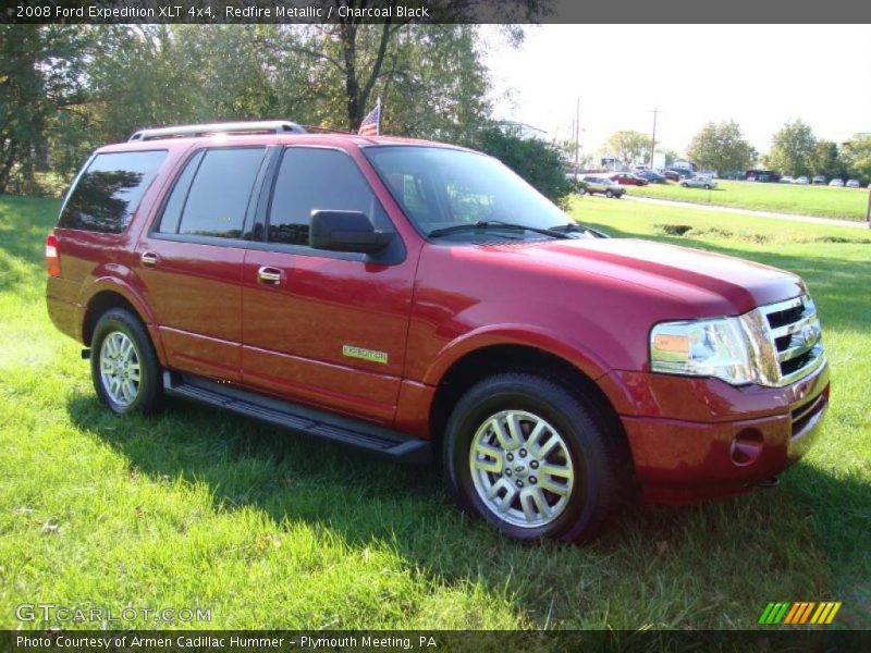 Front 3/4 View of 2008 Expedition XLT 4x4