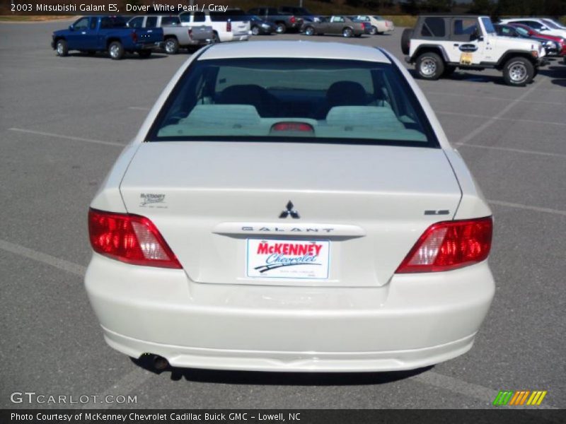 Dover White Pearl / Gray 2003 Mitsubishi Galant ES