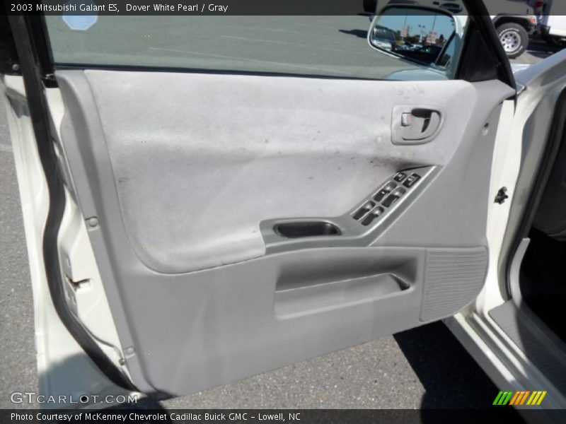 Dover White Pearl / Gray 2003 Mitsubishi Galant ES