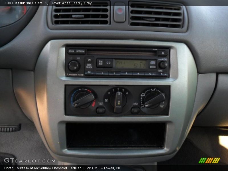 Dover White Pearl / Gray 2003 Mitsubishi Galant ES
