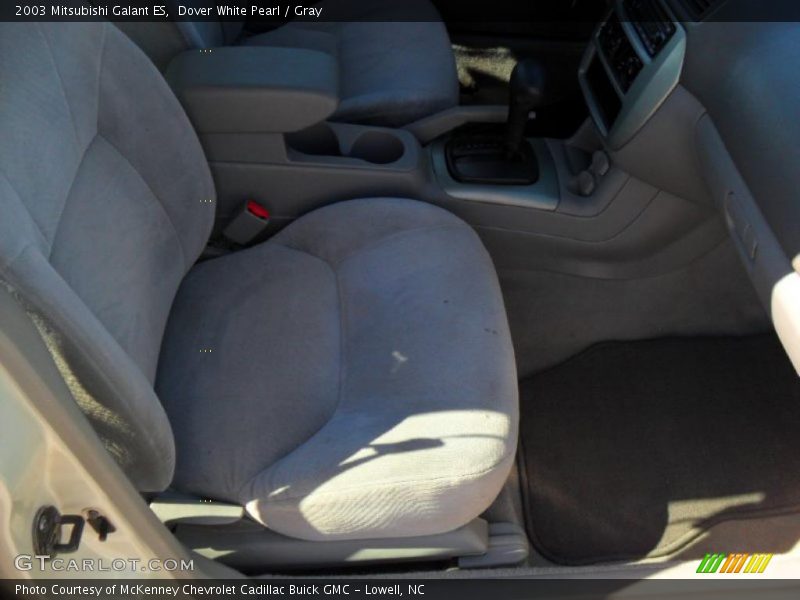 Dover White Pearl / Gray 2003 Mitsubishi Galant ES