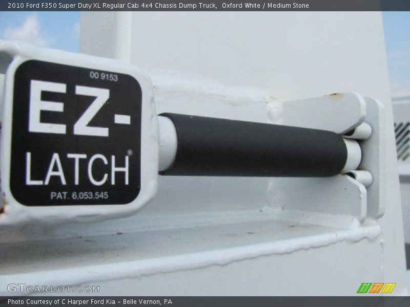 Oxford White / Medium Stone 2010 Ford F350 Super Duty XL Regular Cab 4x4 Chassis Dump Truck