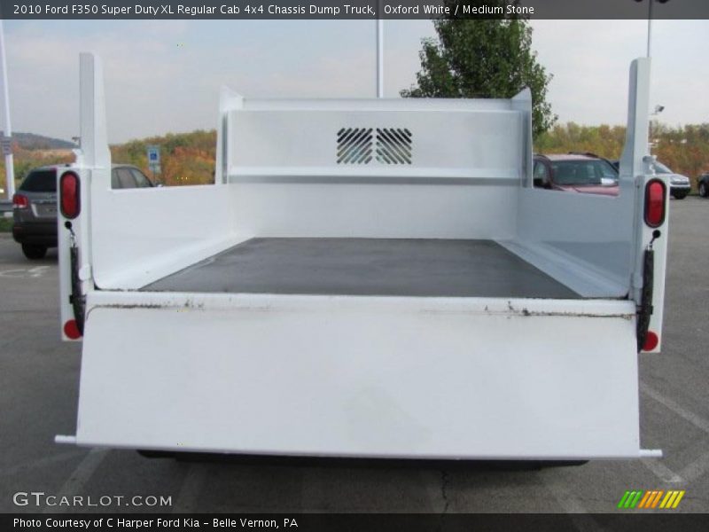 Oxford White / Medium Stone 2010 Ford F350 Super Duty XL Regular Cab 4x4 Chassis Dump Truck