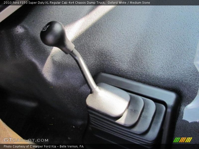 Oxford White / Medium Stone 2010 Ford F350 Super Duty XL Regular Cab 4x4 Chassis Dump Truck