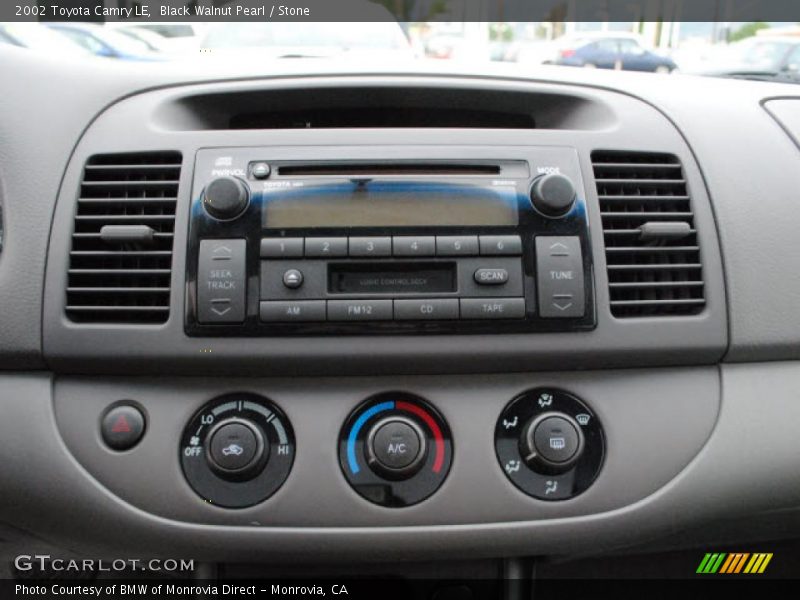 Controls of 2002 Camry LE