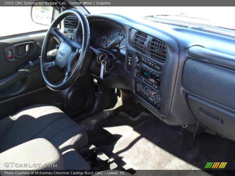  2003 Sonoma SLS Regular Cab Graphite Interior