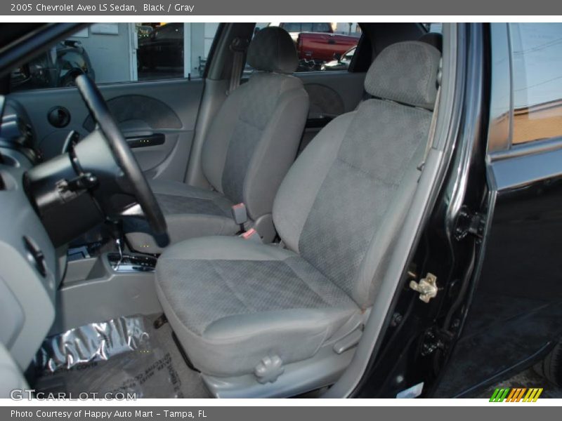  2005 Aveo LS Sedan Gray Interior