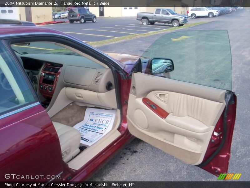 Tango Red Metallic / Beige 2004 Mitsubishi Diamante LS