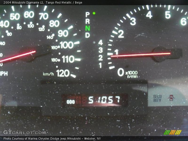 Tango Red Metallic / Beige 2004 Mitsubishi Diamante LS