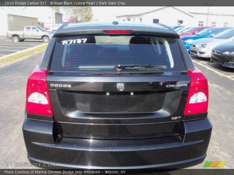 Brilliant Black Crystal Pearl / Dark Slate Gray 2010 Dodge Caliber SXT