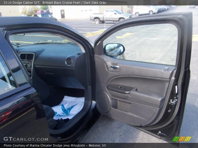 Brilliant Black Crystal Pearl / Dark Slate Gray 2010 Dodge Caliber SXT