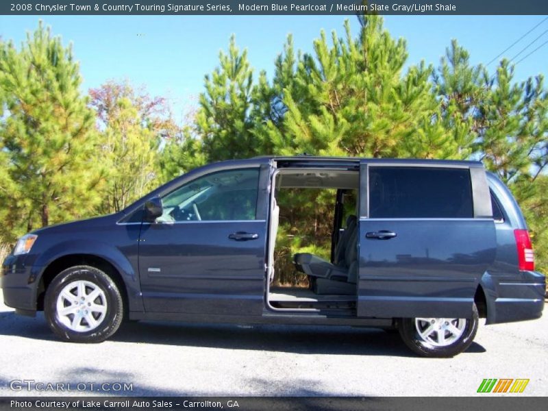 Modern Blue Pearlcoat / Medium Slate Gray/Light Shale 2008 Chrysler Town & Country Touring Signature Series