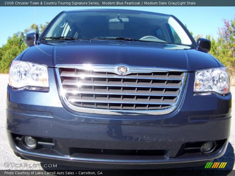 Modern Blue Pearlcoat / Medium Slate Gray/Light Shale 2008 Chrysler Town & Country Touring Signature Series