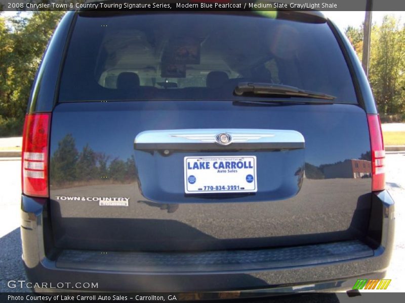 Modern Blue Pearlcoat / Medium Slate Gray/Light Shale 2008 Chrysler Town & Country Touring Signature Series