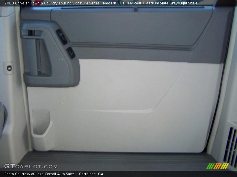 Modern Blue Pearlcoat / Medium Slate Gray/Light Shale 2008 Chrysler Town & Country Touring Signature Series