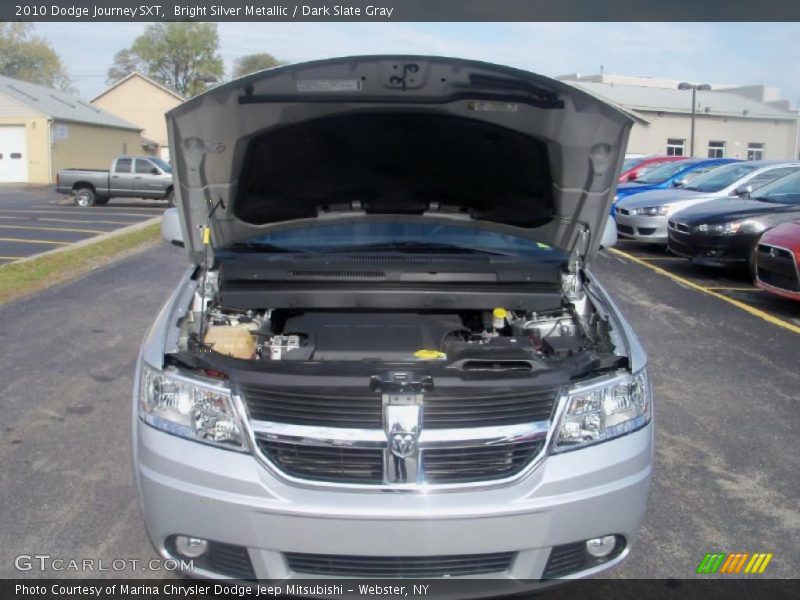 Bright Silver Metallic / Dark Slate Gray 2010 Dodge Journey SXT