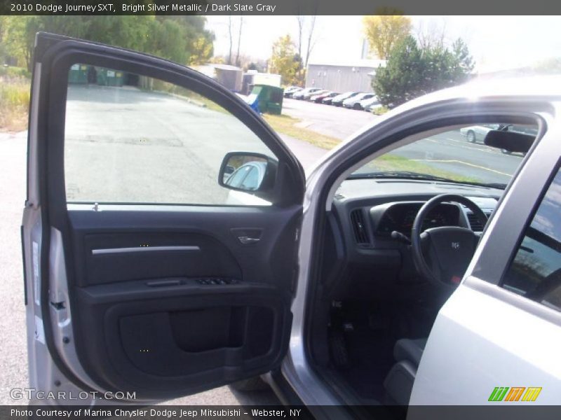 Bright Silver Metallic / Dark Slate Gray 2010 Dodge Journey SXT