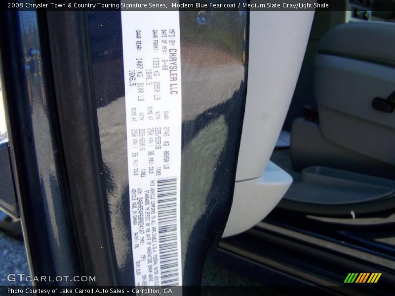 Modern Blue Pearlcoat / Medium Slate Gray/Light Shale 2008 Chrysler Town & Country Touring Signature Series