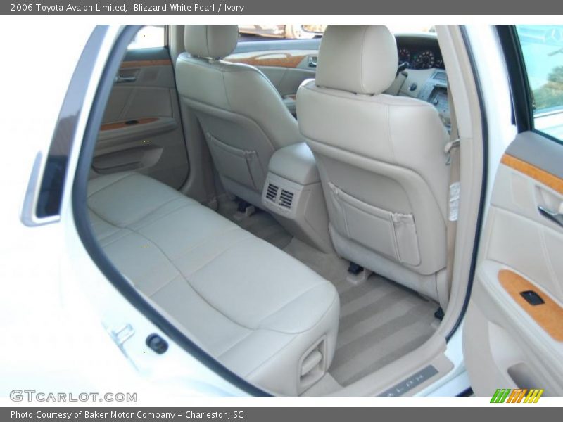 2006 Avalon Limited Ivory Interior