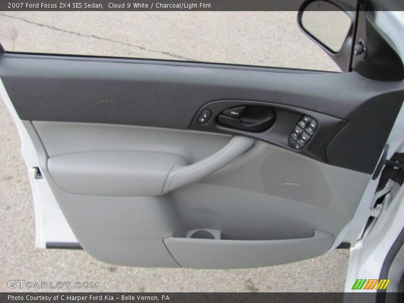 Door Panel of 2007 Focus ZX4 SES Sedan