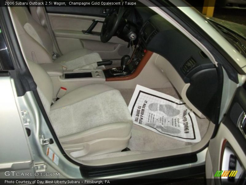 Champagne Gold Opalescent / Taupe 2006 Subaru Outback 2.5i Wagon