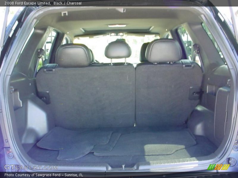  2008 Escape Limited Trunk