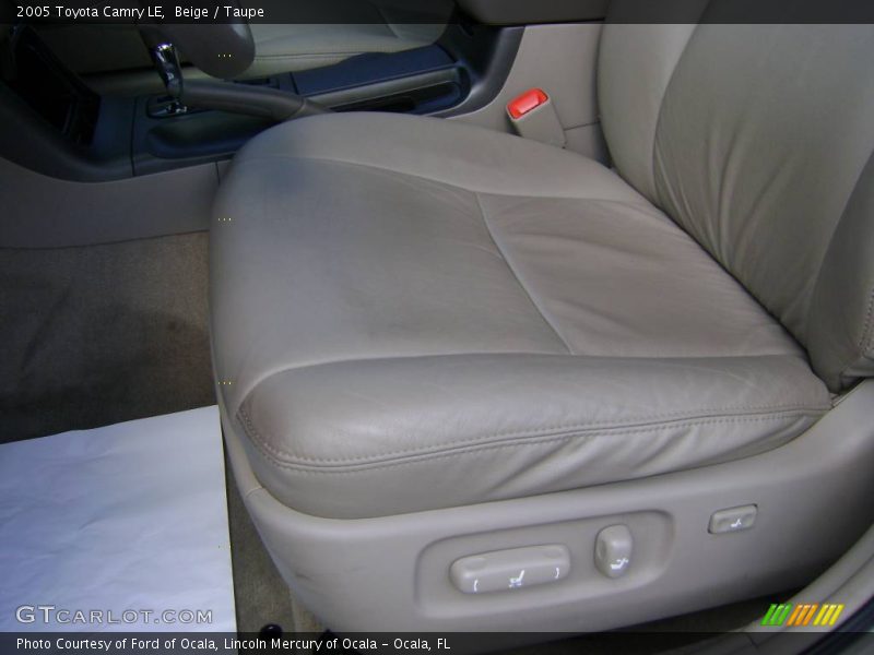 Beige / Taupe 2005 Toyota Camry LE