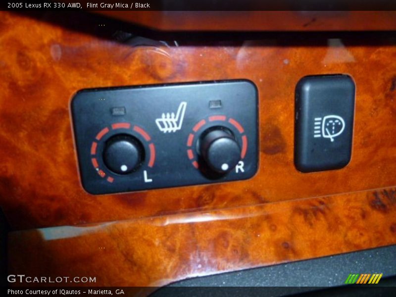 Controls of 2005 RX 330 AWD