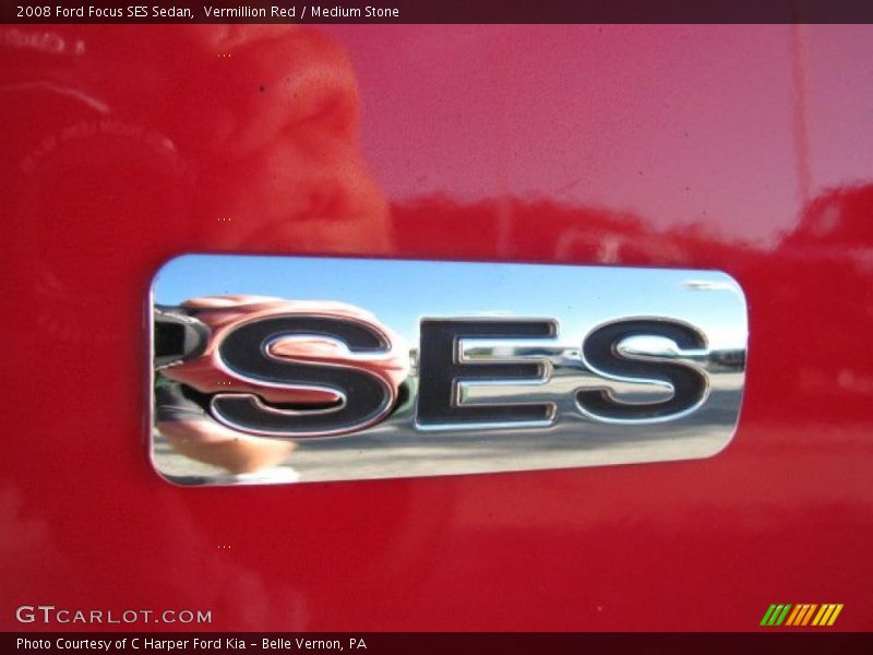  2008 Focus SES Sedan Logo