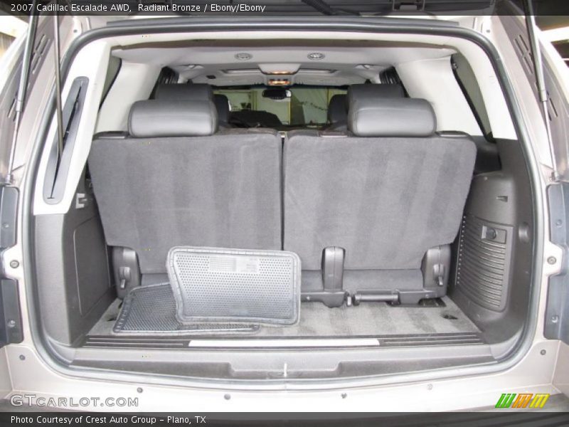  2007 Escalade AWD Trunk