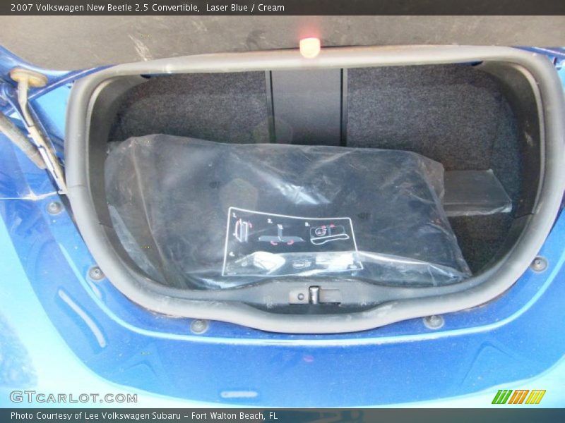 Laser Blue / Cream 2007 Volkswagen New Beetle 2.5 Convertible