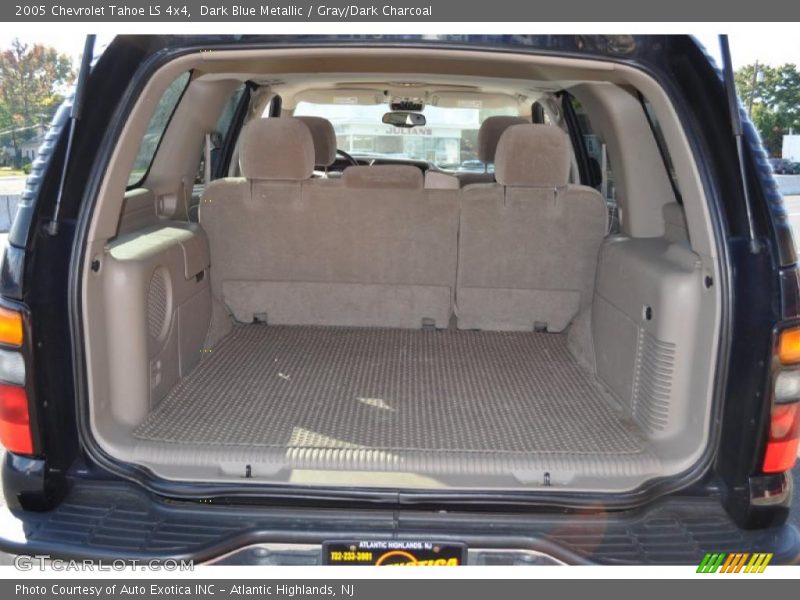 Dark Blue Metallic / Gray/Dark Charcoal 2005 Chevrolet Tahoe LS 4x4