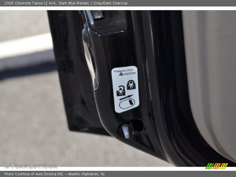 Dark Blue Metallic / Gray/Dark Charcoal 2005 Chevrolet Tahoe LS 4x4