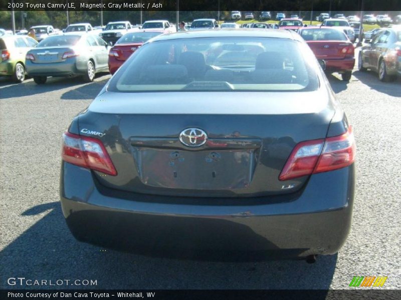 Magnetic Gray Metallic / Ash 2009 Toyota Camry LE