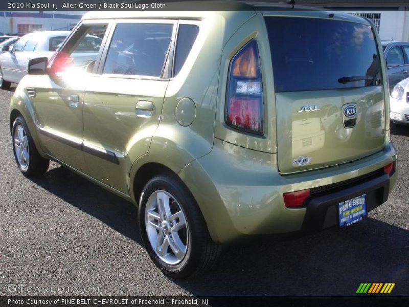 Alien Green / Black Soul Logo Cloth 2010 Kia Soul +