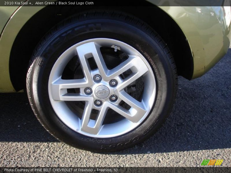 Alien Green / Black Soul Logo Cloth 2010 Kia Soul +