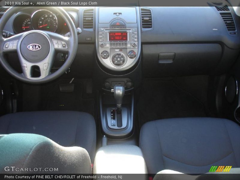 Alien Green / Black Soul Logo Cloth 2010 Kia Soul +