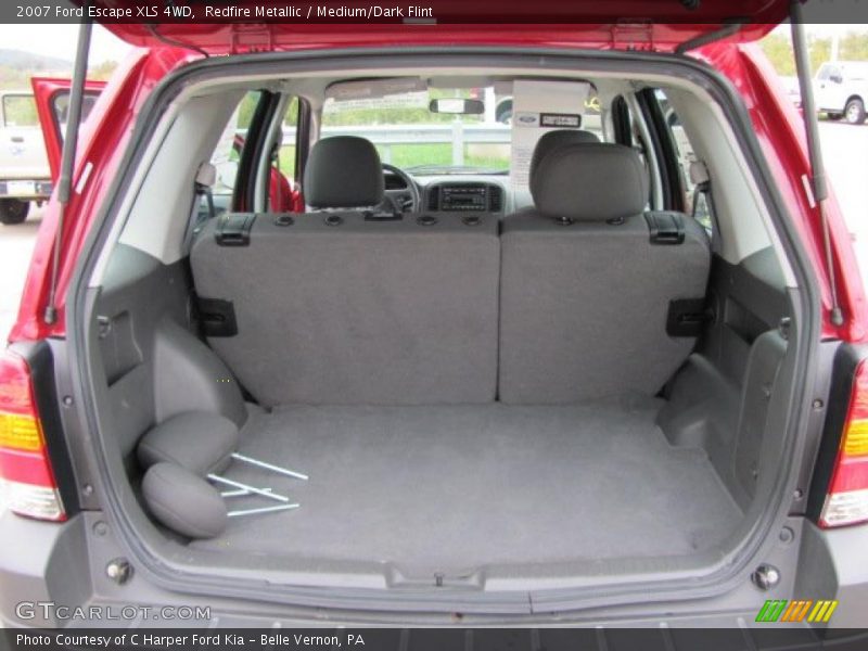  2007 Escape XLS 4WD Trunk