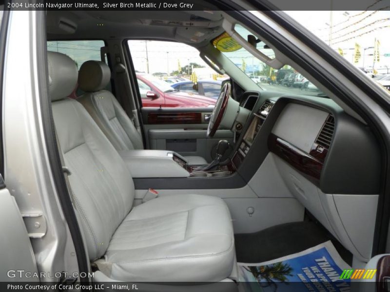  2004 Navigator Ultimate Dove Grey Interior