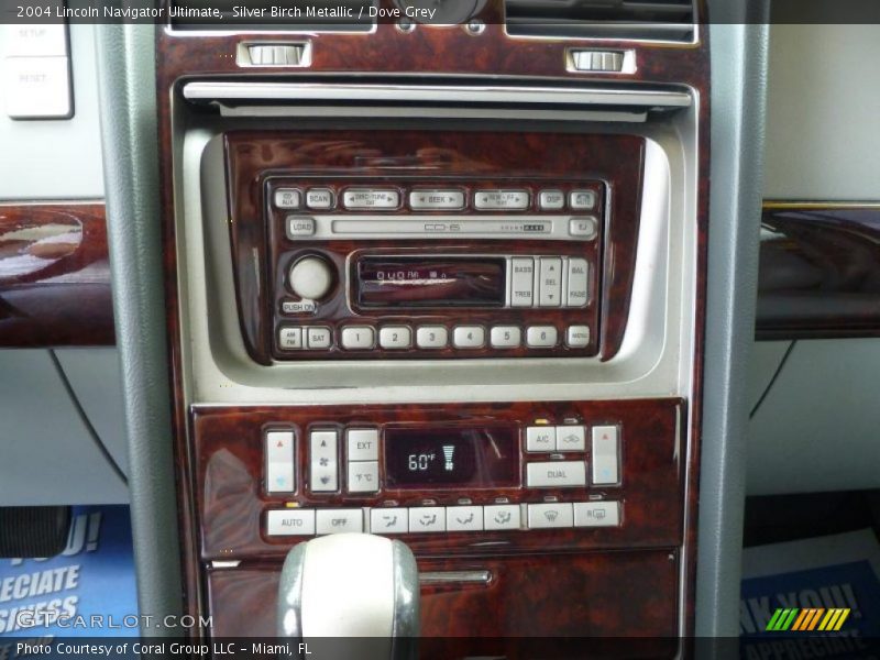 Controls of 2004 Navigator Ultimate
