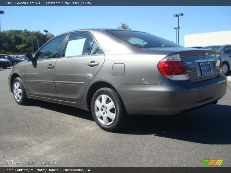 Phantom Gray Pearl / Gray 2005 Toyota Camry LE