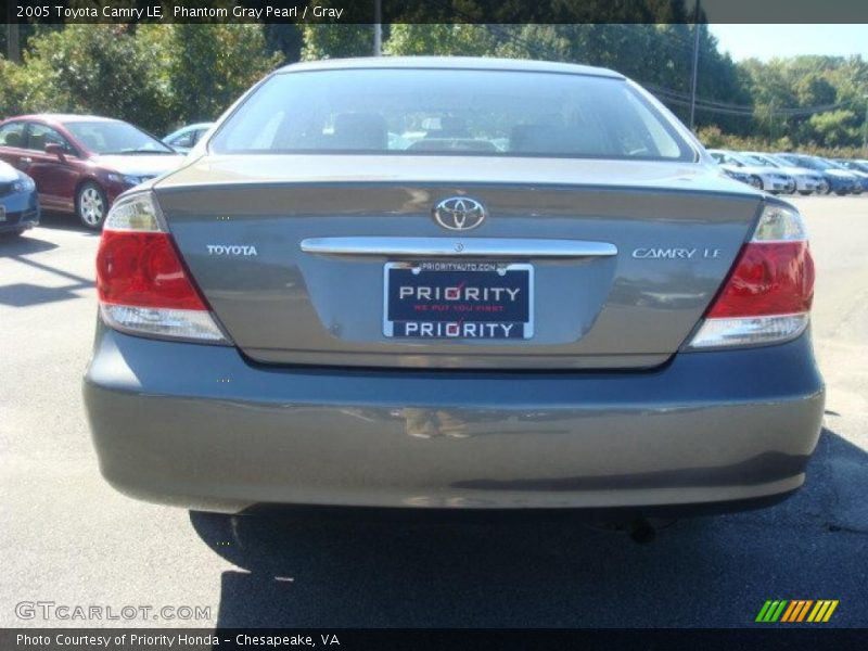 Phantom Gray Pearl / Gray 2005 Toyota Camry LE
