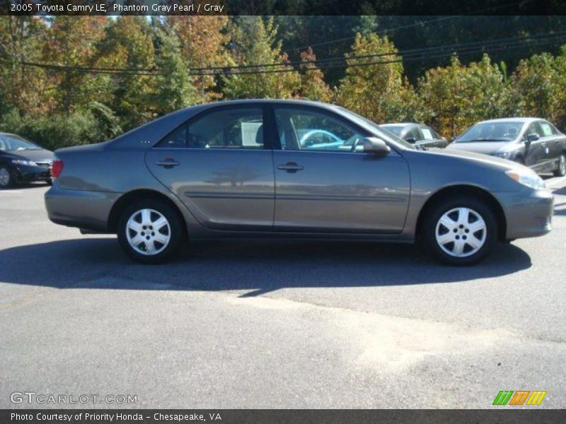 Phantom Gray Pearl / Gray 2005 Toyota Camry LE