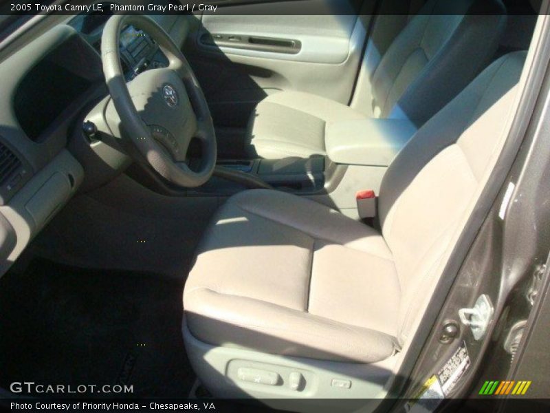 Phantom Gray Pearl / Gray 2005 Toyota Camry LE