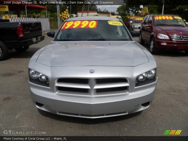 Bright Silver Metallic / Dark Slate Gray/Light Graystone 2006 Dodge Charger SE